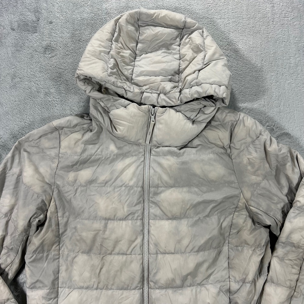 UNIQLO Puffer Jacket Womens S Gray Ultra Light Down Hooded 211-419777 Fall Pack